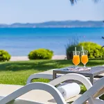 Beachfront Luxe Designer