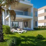 Beachfront Luxe Designer Lejlighed Sukošan