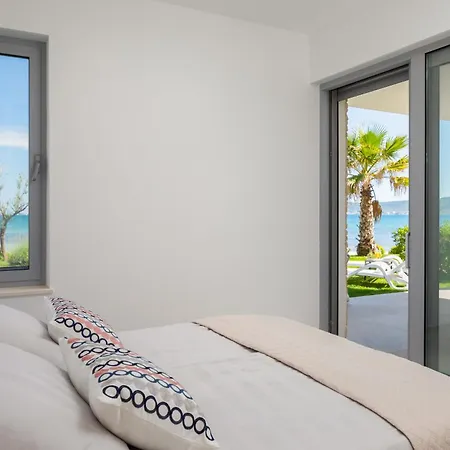 Beachfront Luxe Designer Sukošan