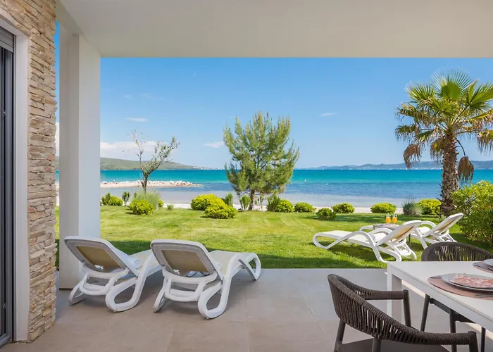 Beachfront Luxe Designer *