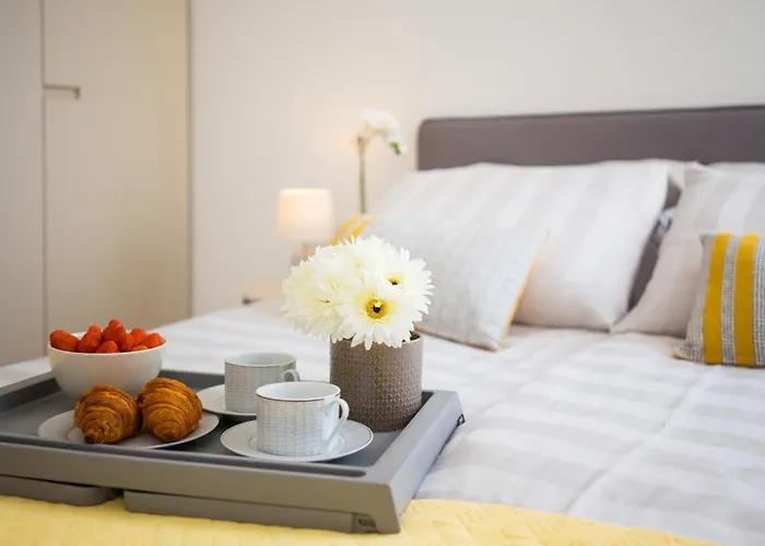 Beachfront Luxe Designer *