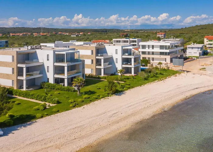 Appartement Beachfront Luxe Designer Sukošan